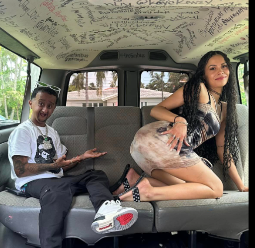 Video Alien Aria Electra