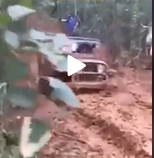 Jeep Stuck in Mud: Chain Breaks Video
