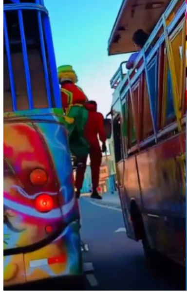 menina da carreta video original