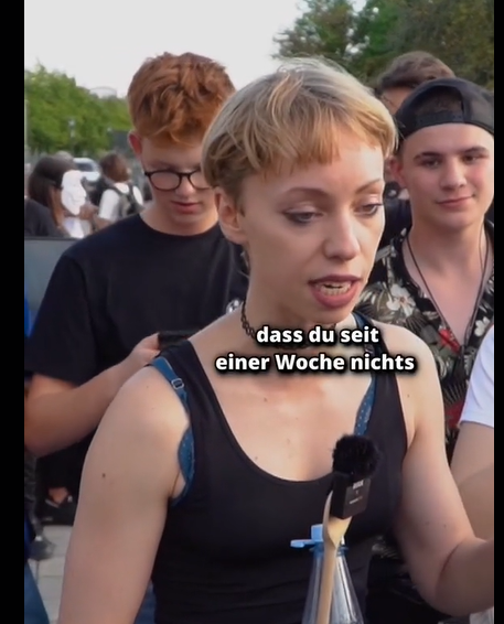 Militante Veganerin Auto Video