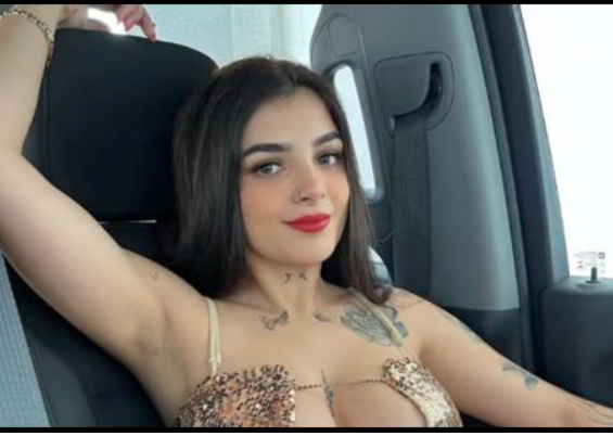 Colaboración de Karely Ruiz y Babo