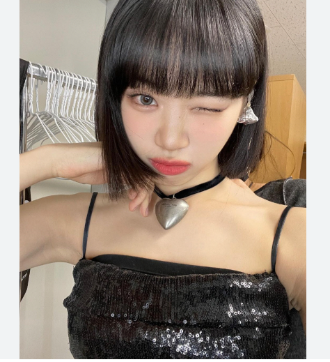 황의 조 김채원