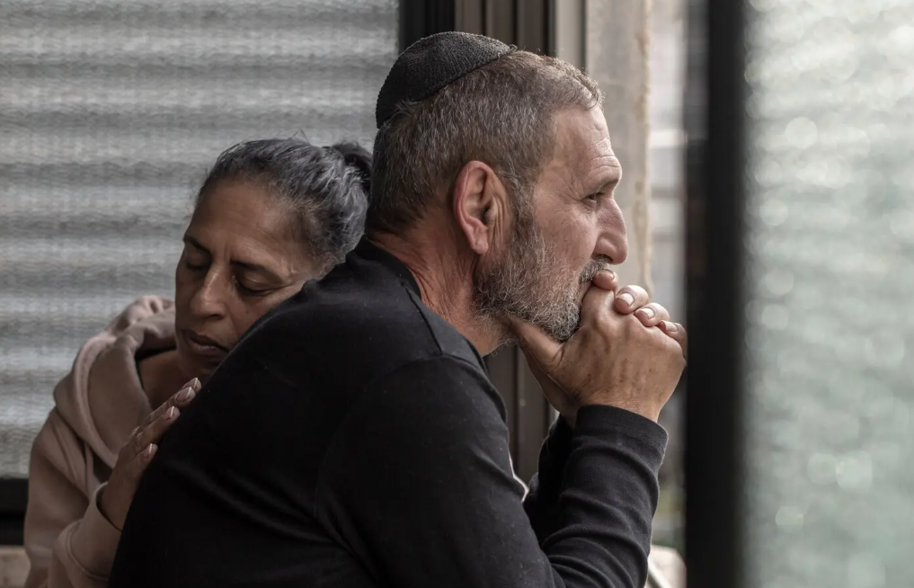 Father and mother Gal Abdush